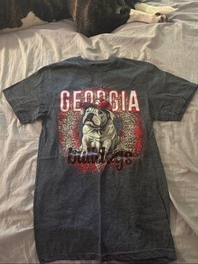 Georgia Bulldogs Bulldog Graphic Tee - Charcoal Gray & Red